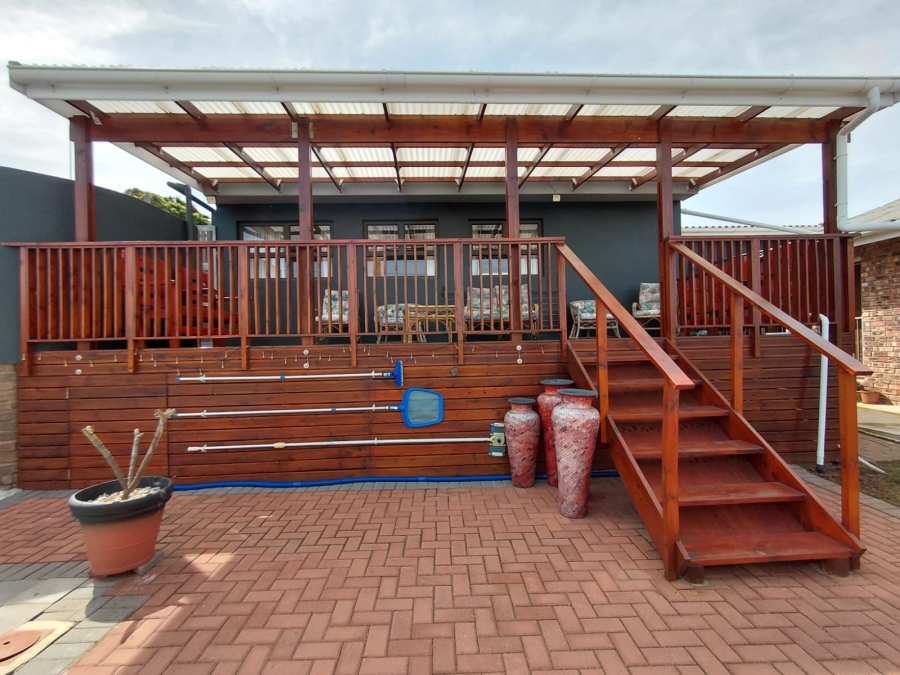 3 Bedroom Property for Sale in C Place Eastern Cape